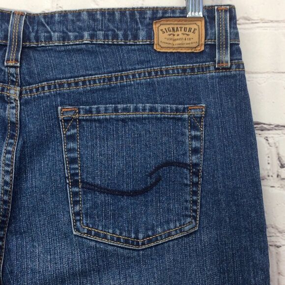 Levi's Signature Jeans Women's Size 12 Mid Rise Bootcut Med Wash Festive Stretch - Picture 4 of 9